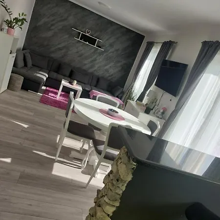 Antonic M Apartament